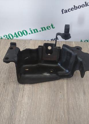 511649802 511649-802 Кронштейн Деревуна Volvo V50 S40 Ford Foc...