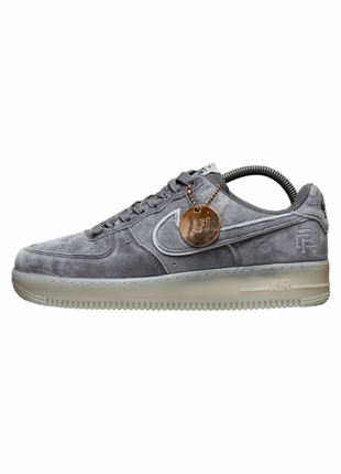 Чоловічі кросівки air force low suede gray.