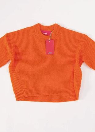 Очень классный качественный свитер оранжевого цвета