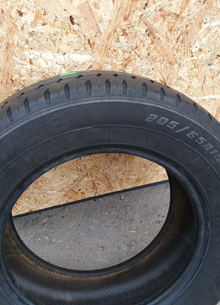 Шына Goodyear 205/65 R15 C из Германии 100%
