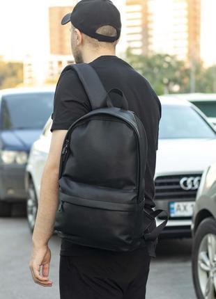 Стильний якісний міський рюкзак чорний з еко шкіри на 18 літрі...