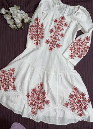 Платье-вышиванка с ручной вышивкой крестом xs-s.