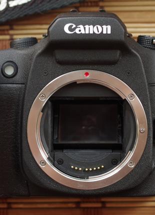 Фотоаппарат Canon EOS Elan 7n / Canon EOS 33v с ремнем