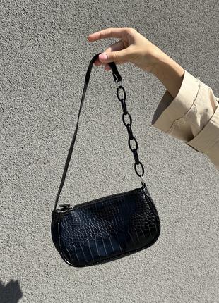 Женская классическая маленькая сумка багет рептилия черная