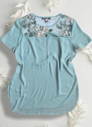 Нарядная блуза в цветы с вышивкой с сеткой футболка шифоновая