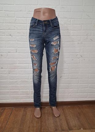 Женские рваные джинсы стрейч