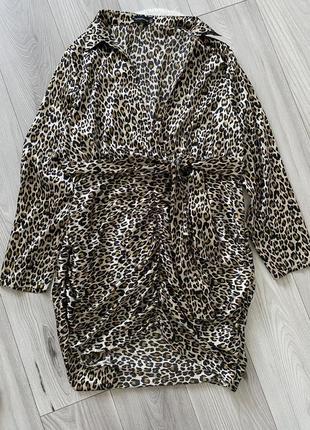 Платье леопардовое атласное платье сатиновое с разрезами поясом