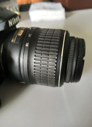 Кітовий об'єктив Nikon 18-55mm 1:3.5-5.6G VR AF-S DX Nikkor