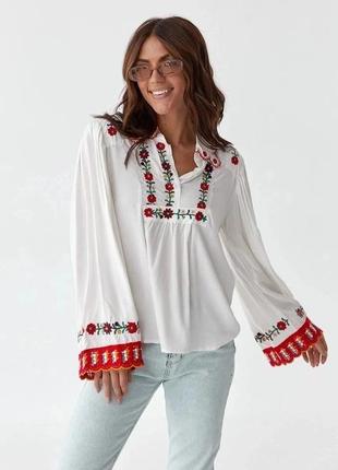 Колоритна блуза вишиванка, етно сорочка, жіноча вишиванка