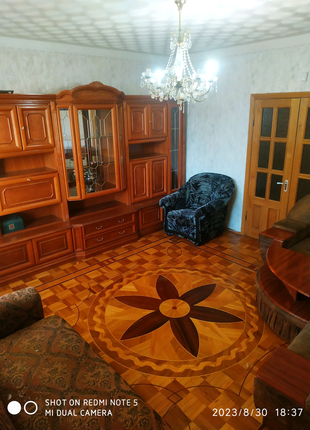 Сдам 3 комнатную квартиру метро Холодная гора 3 минуты