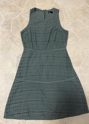 Плаття з прошви шикарного оливкового кольору