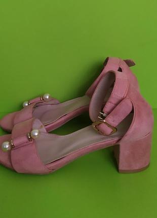Розовые босоножки на устойчивом каблуке cinar, 36