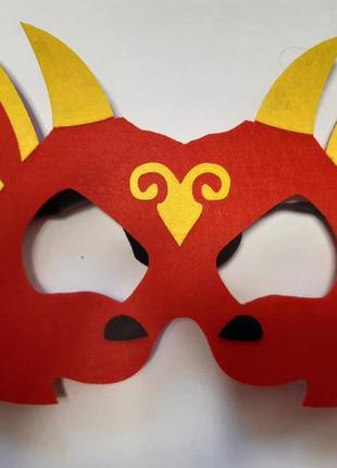 Детская маска для праздников красная - размер 12*20см, текстиль