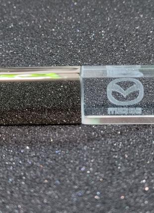 Флешка з логотипом Mazda (Мазда) 32 Гб