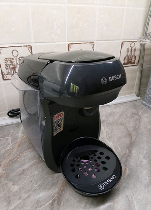 Капсульна кавоварка Bosh Tassimo