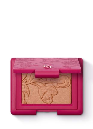 Kiko Milano Шовковисті румяна Charming Escape Silky Blush 01