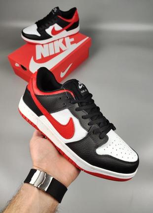 Nike sb dunk low black white red