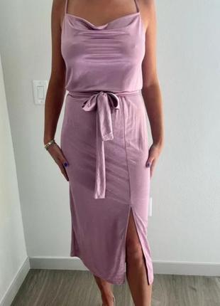 Zara атласное платье розово-лилового цвета
