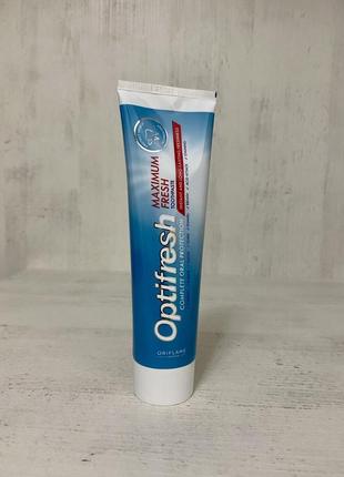 Освіжаюча зубна паста optifresh