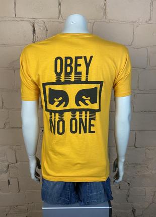Вінтажна футболка obey vintage