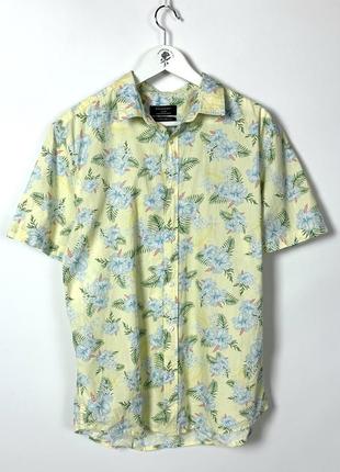 Легкая гавайка с цветами приятных цветов летняя рубашка