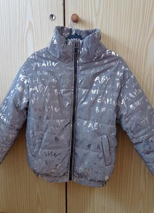 Куртка со светоотражающим эффектом на девочку 10-12 лет