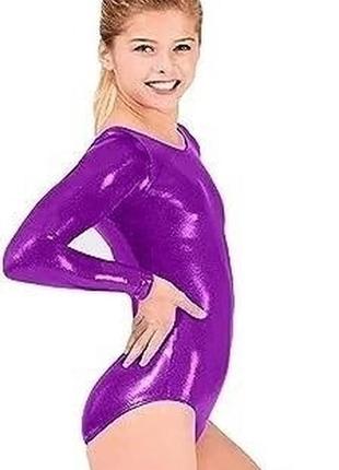 Блестящий фиолетовый гимнастический купальник с длинными рукав...