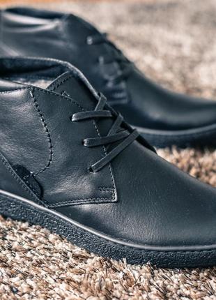 Черные кожаные ботинки с шерстяной подкладкой 40 - 41 размер