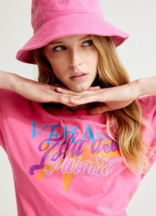 Розовая оверсайз футболка с принтом verano isla del paraiso h&m🔥