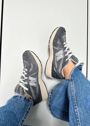 Женские кроссовки new balance