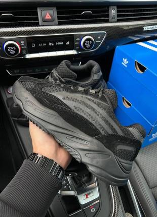 Кросівки adidas yeezy boost 700 v2 all black