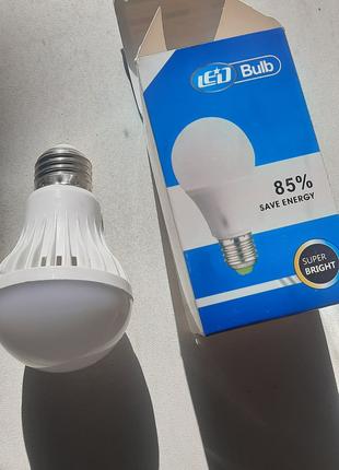 Лампа светодиодная с датчиком звука и освещенности E27, 7W LED