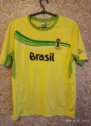 Отличная спортивная футболка brasil /размер  m