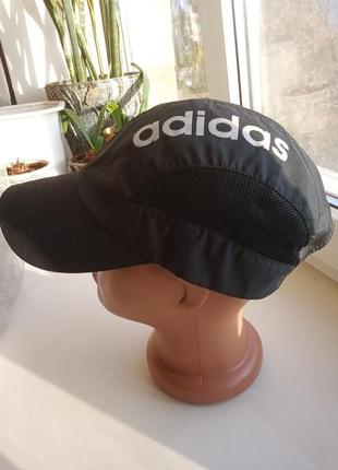 Отличная котоновая бейсболка adidas  унисекс