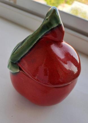 Винтажная керамическая сахарница/соусник  яблоко югославия kil