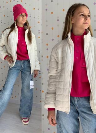 Детская куртка для девочки белого цвета фирмы zara; куртка дем...