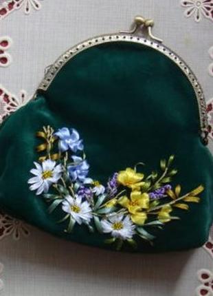 Косметичка "Польові квіти" з вишивкою стрічками