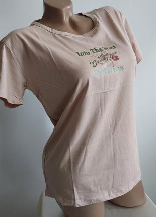 Жіноча футболка з написом женская футболка 1061