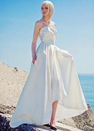Жіноча вечірня сукня kriza біла випускна весільна ошатна розмі...
