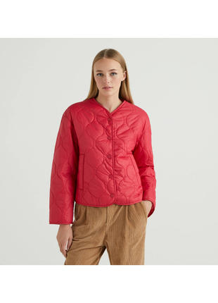 Красная демисезонная куртка united colors of benetton