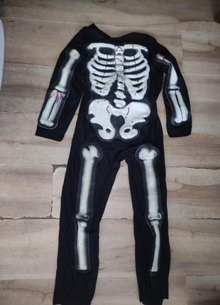 Костюм скелета на хеллоуин