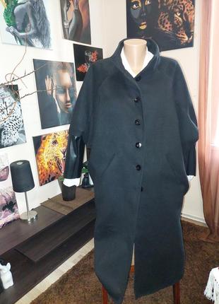 Черное классическое пальто