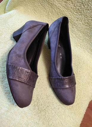 Мягкие и легкие женские кожаные туфли на удобном каблуке р.39-...
