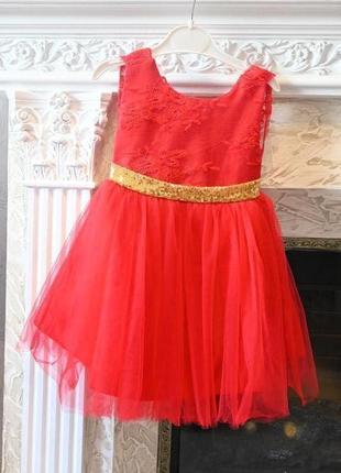 Платье красное с золотым бантом