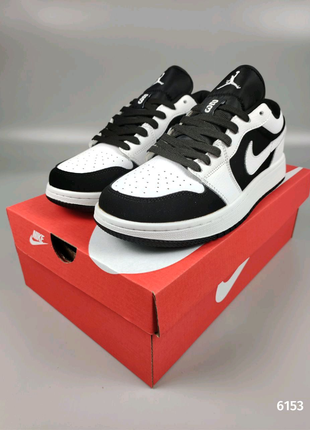 Nike Air Jordan 1 Low Panda