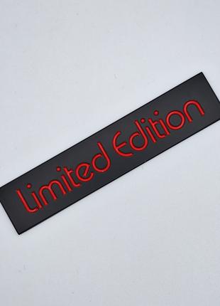 Эмблема плашка Limited Edition (черный+красный, матовый)