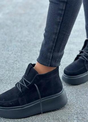 Стильные женские ботинки на платформе замш шнуровка цвет черны...
