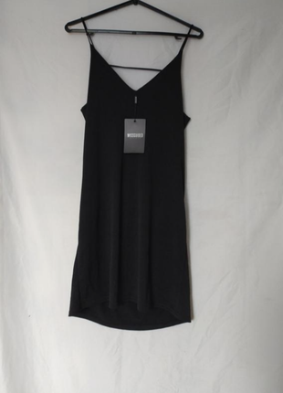 Черное платье мини со складками на спине от missguided