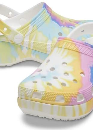 Сабо crocs platform tie-dye graphic, w8