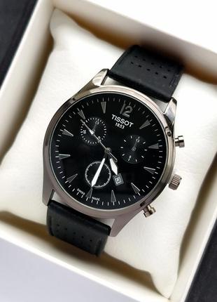 Чорний чоловічий наручний годинник на каучуковому ремінці, від...
